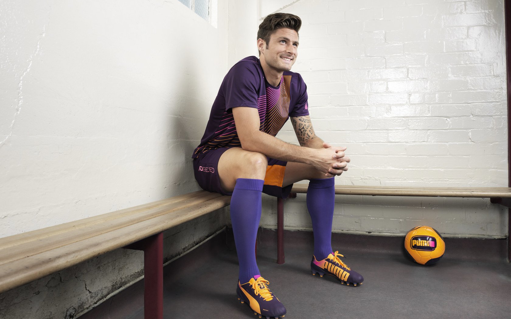 开云体育中国官网-法甲新秀崛起：未来领袖再登绿茵！，法甲首秀